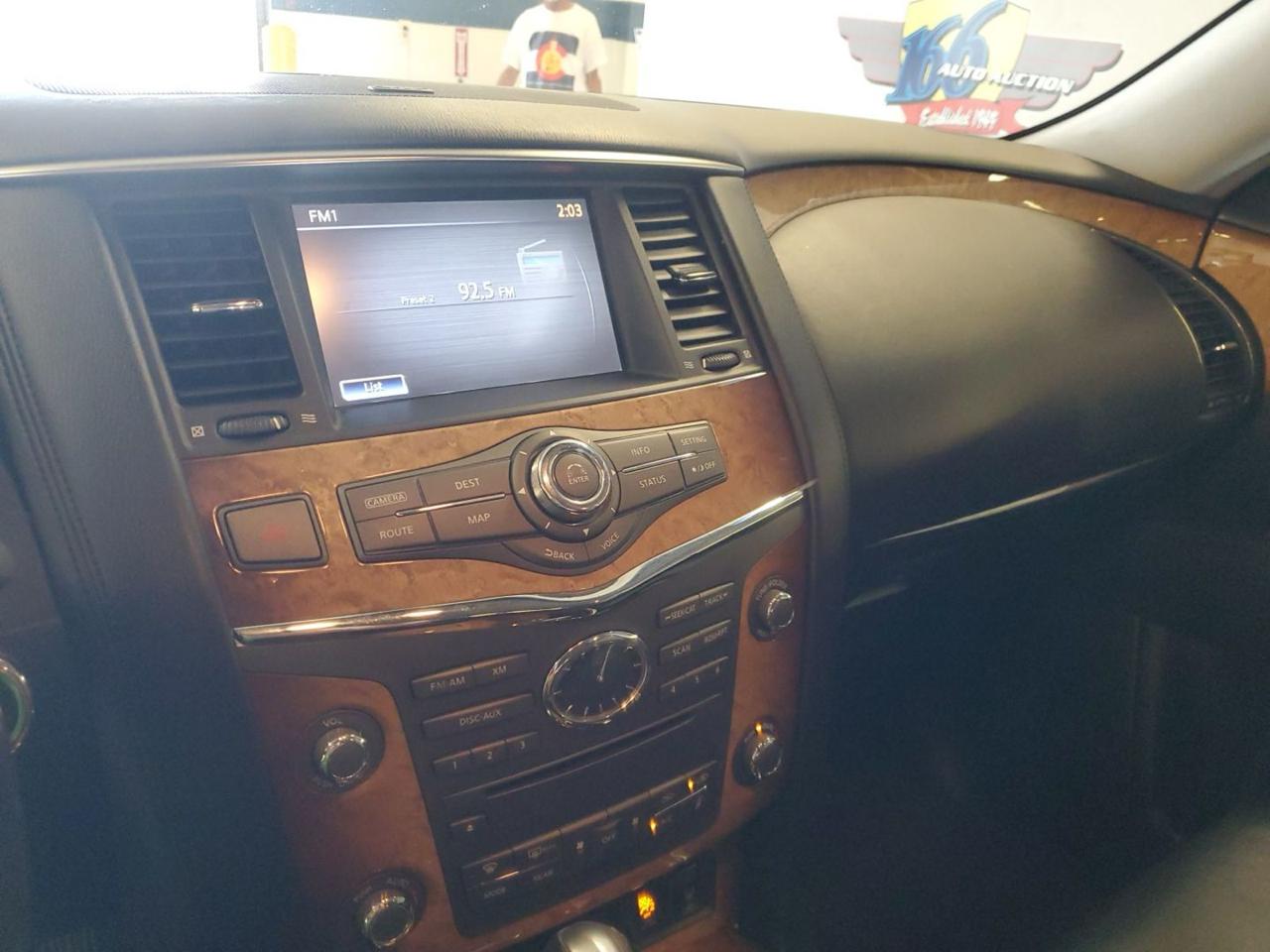 Infiniti QX56  2011