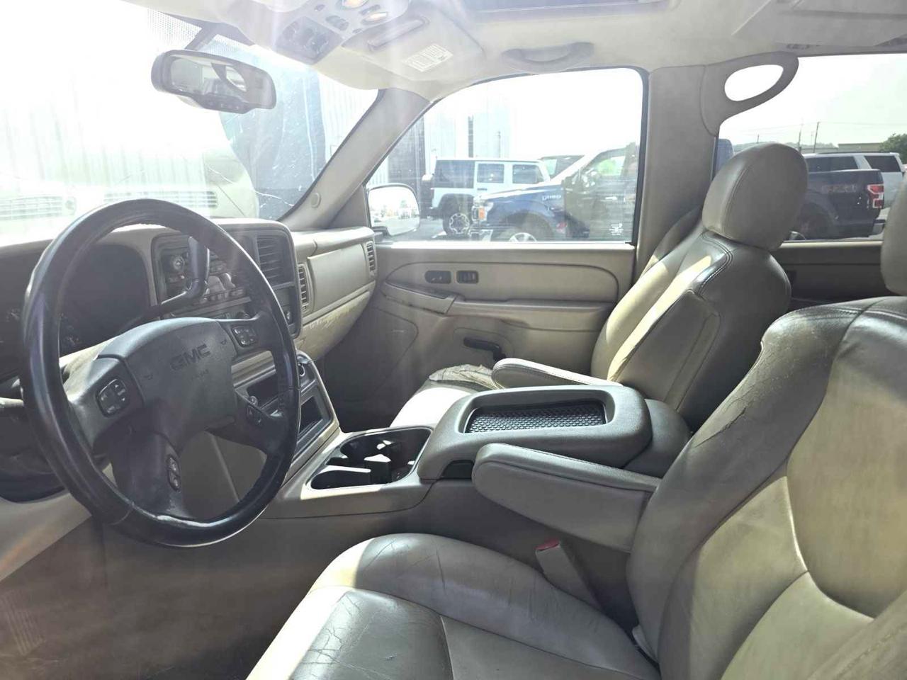 GMC Yukon SLT 4WD 2005