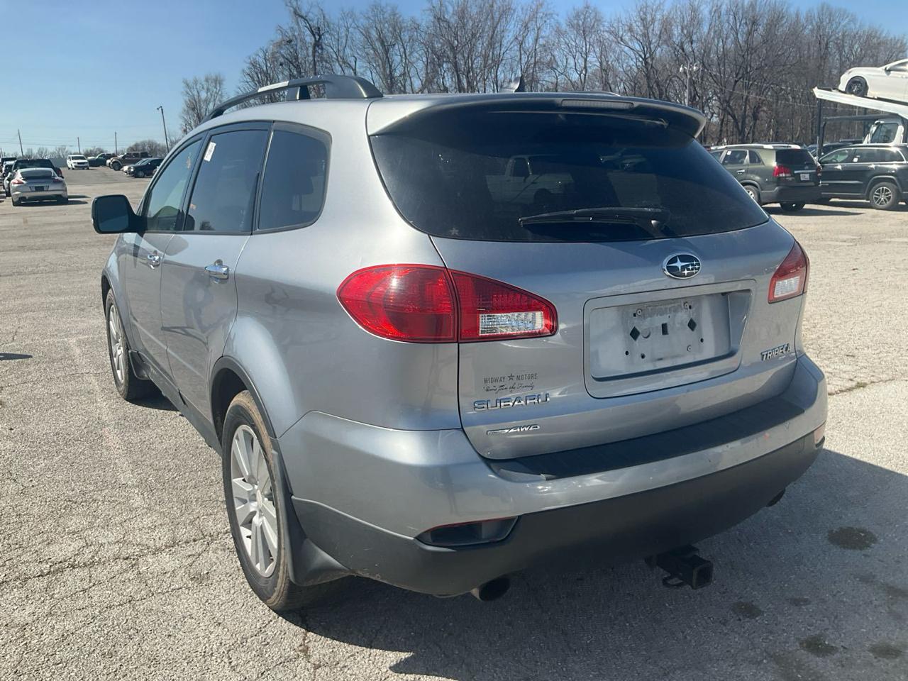 Subaru Tribeca  2011