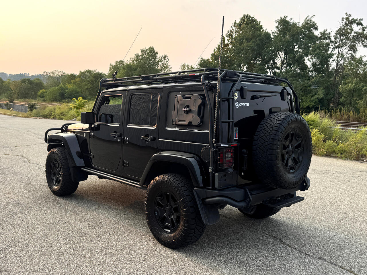 2016 Jeep Wrangler Unlimited Sahara photo 4