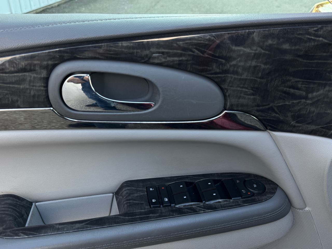 Buick Enclave Convenience FWD 2014