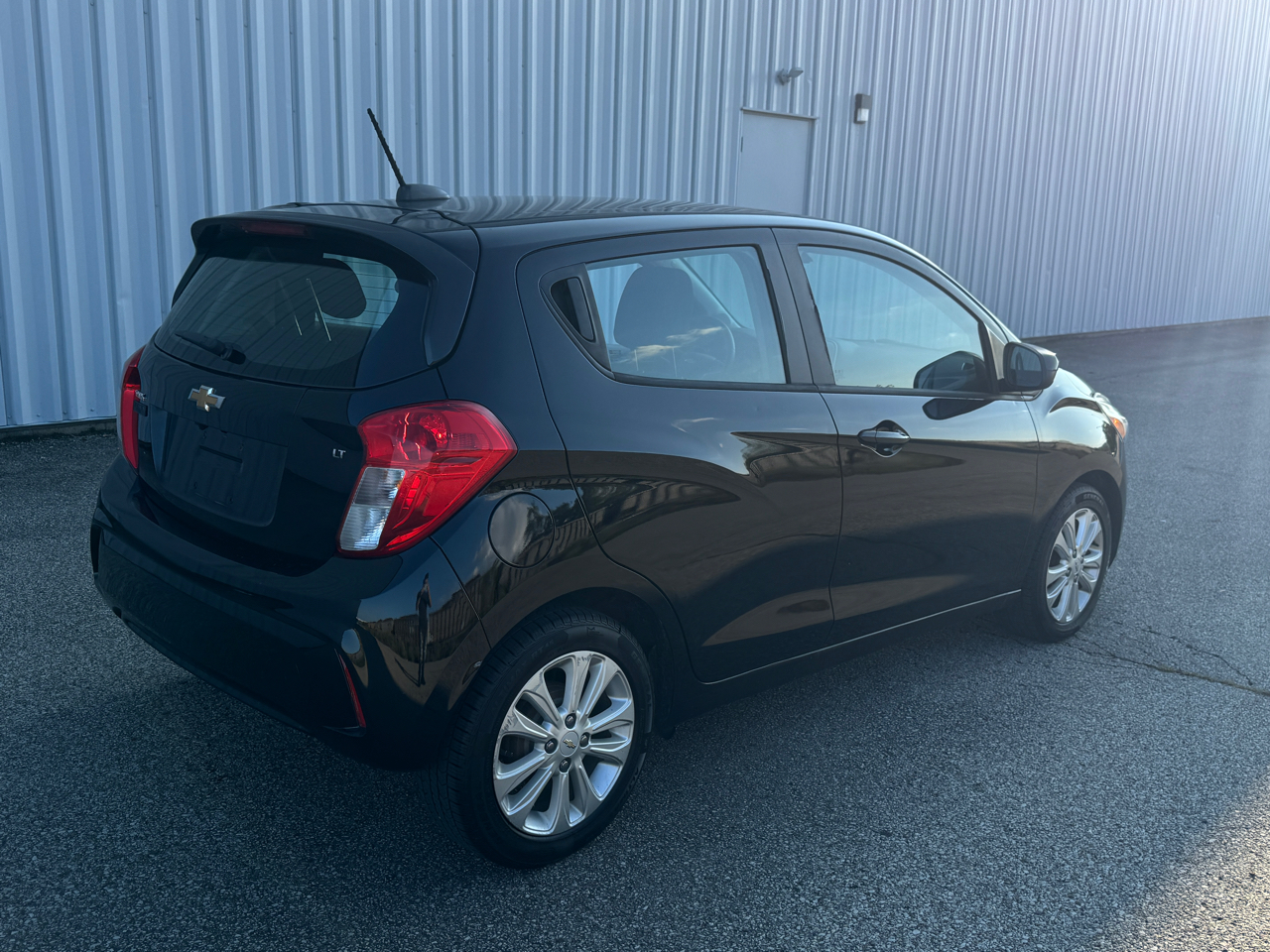 2017 Chevrolet Spark 1LT LT photo 2