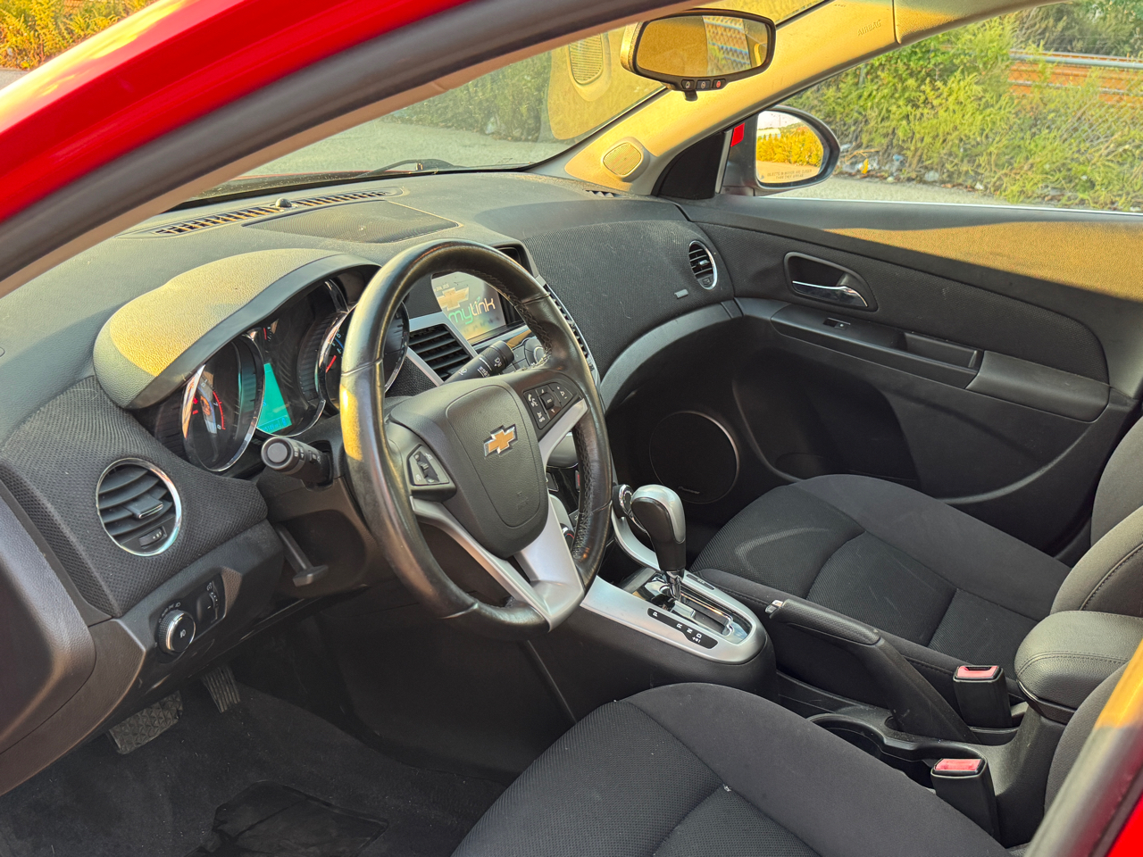 2014 Chevrolet Cruze photo 4