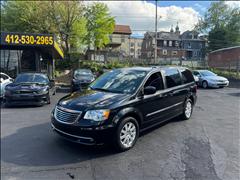 2015 Chrysler Town & Country 