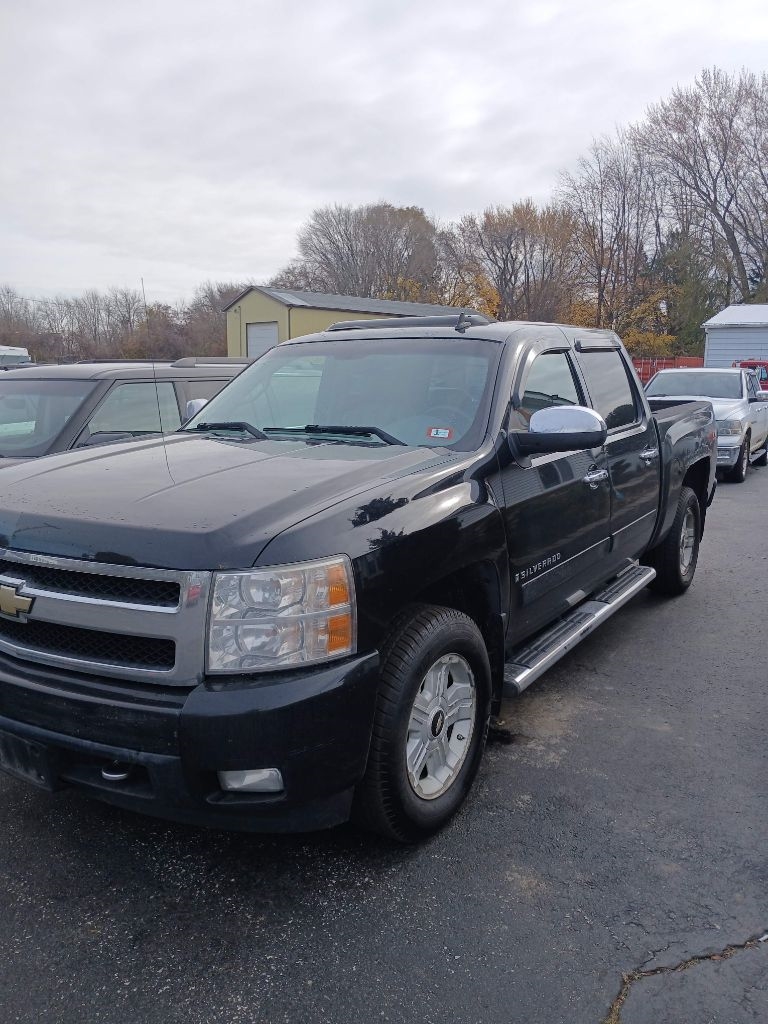 2007 Chevrolet Silverado 1500 LT1 Crew Cab 4WD