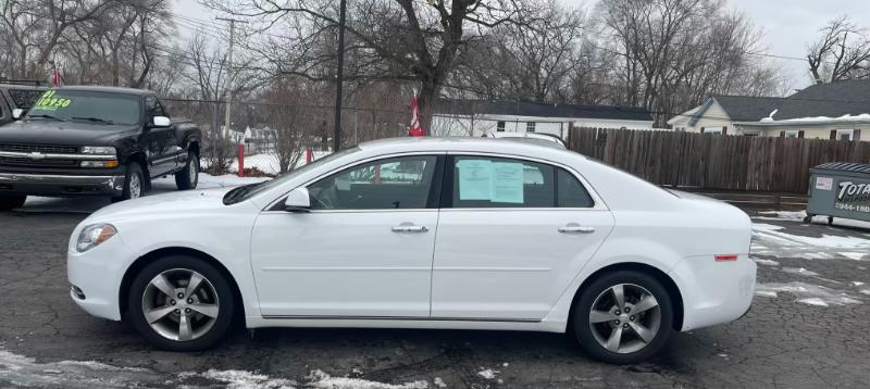Chevrolet Malibu  2012