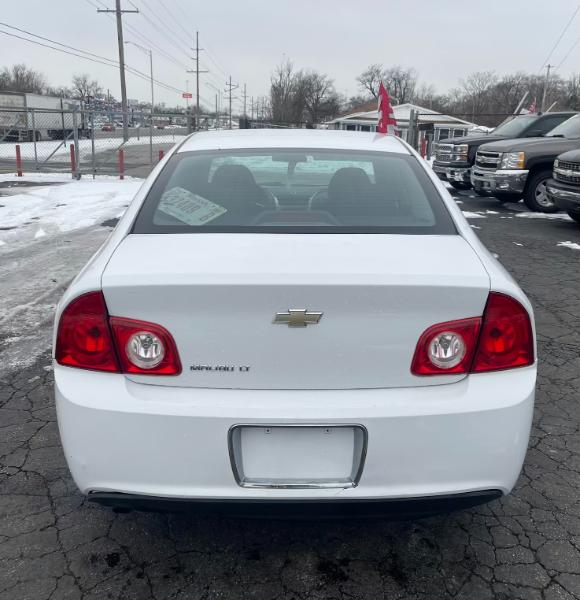 Chevrolet Malibu  2012