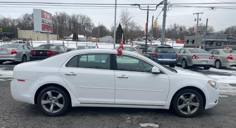 Chevrolet Malibu  2012