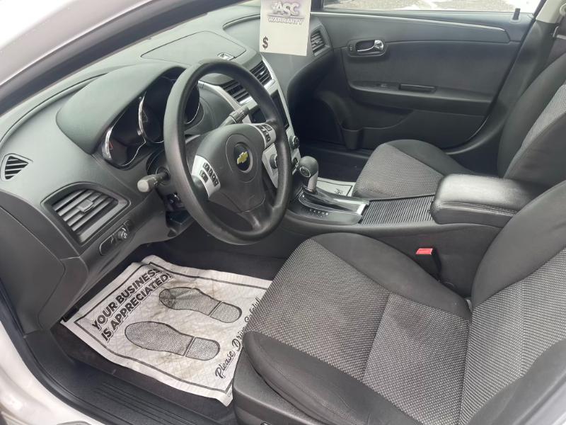 Chevrolet Malibu  2012