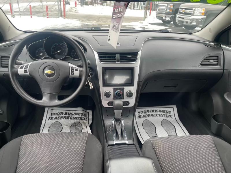 Chevrolet Malibu  2012