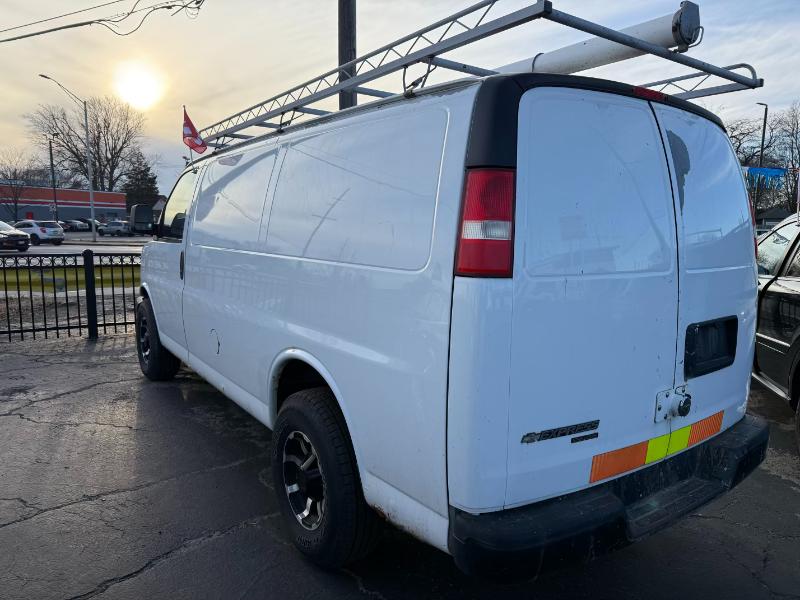 Chevrolet Express  2012