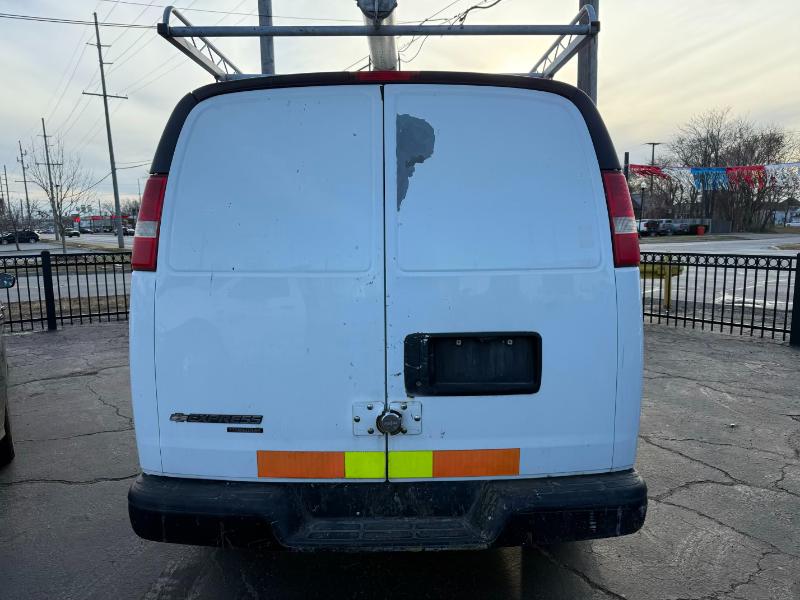 Chevrolet Express  2012