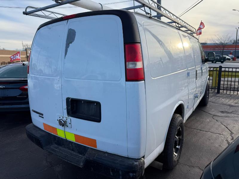 Chevrolet Express  2012