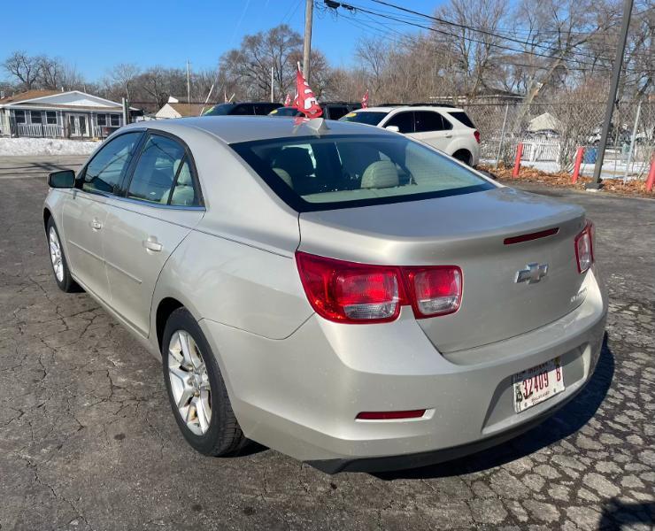 Chevrolet Malibu  2013