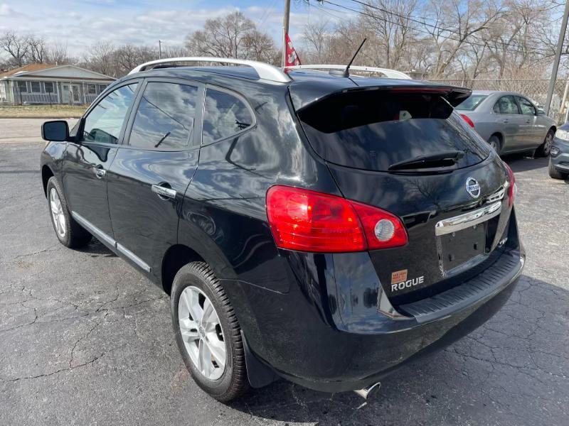Nissan Rogue  2013