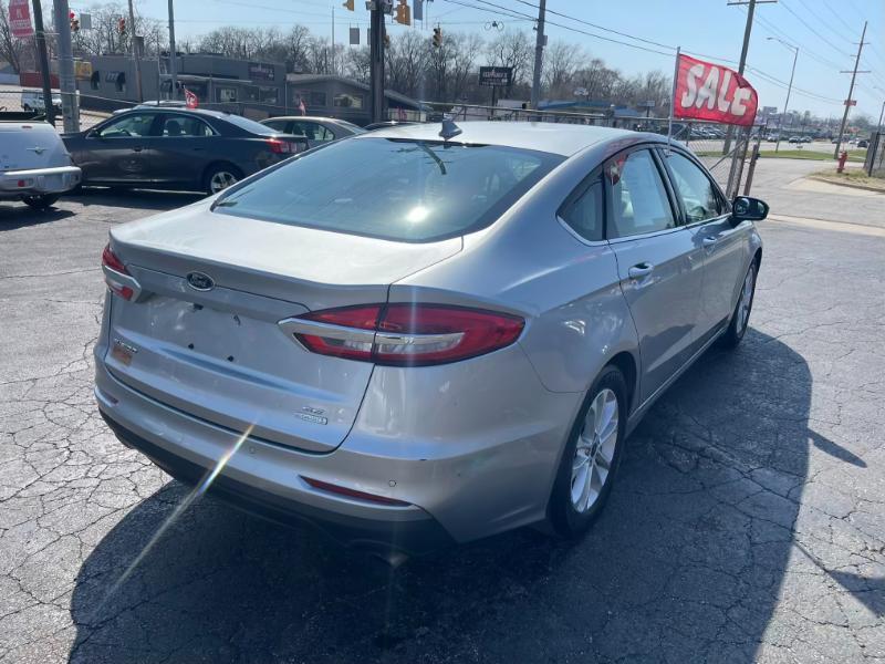 Ford Fusion  2020