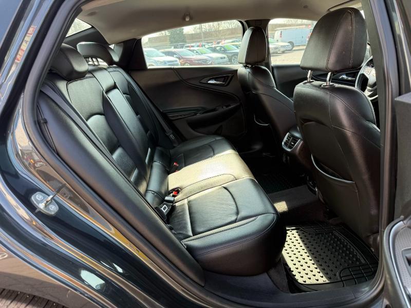 Chevrolet Malibu  2016