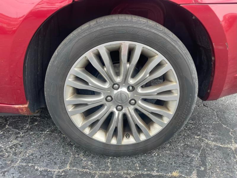 Chrysler 200  2011