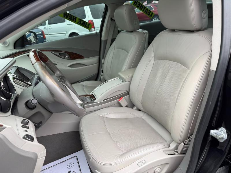 Buick LaCrosse  2012