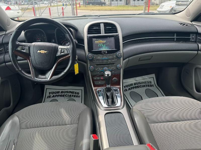Chevrolet Malibu  2013