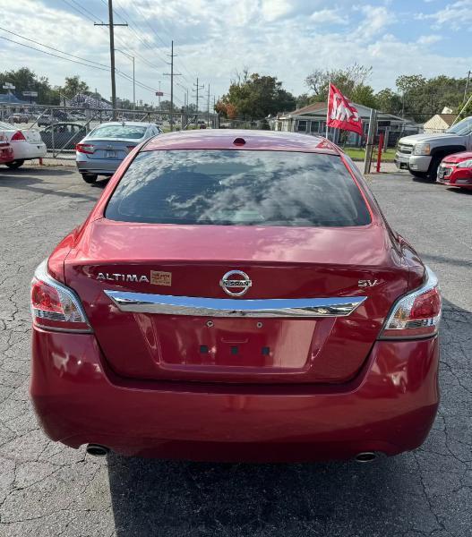 Nissan Altima  2015