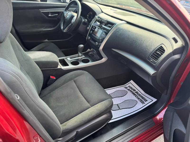 Nissan Altima  2015