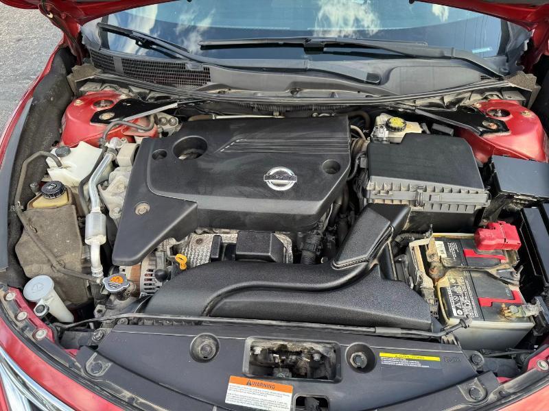 Nissan Altima  2015