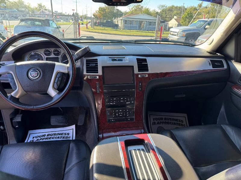 Cadillac Escalade  2012
