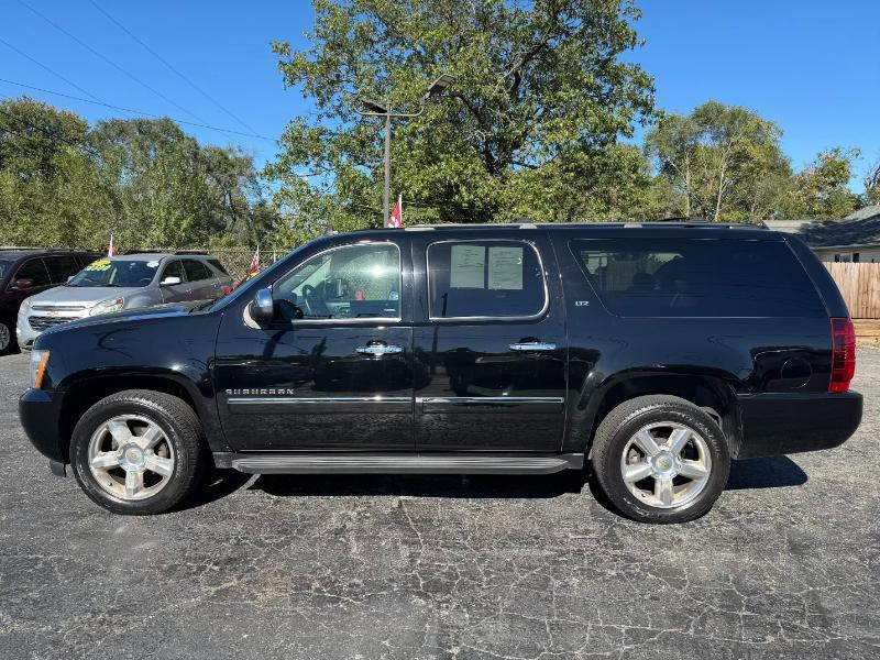 Chevrolet Suburban  2014