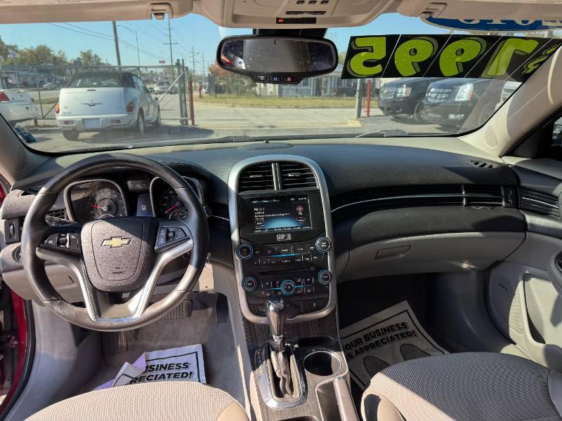 Chevrolet Malibu  2015