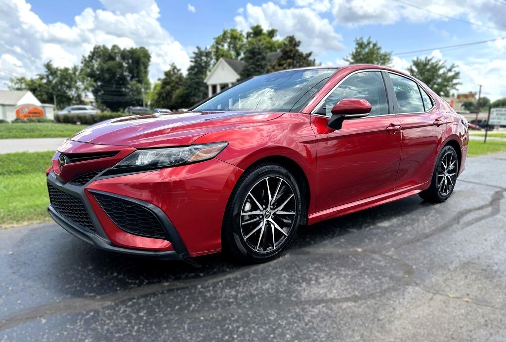 2022 Toyota Camry SE