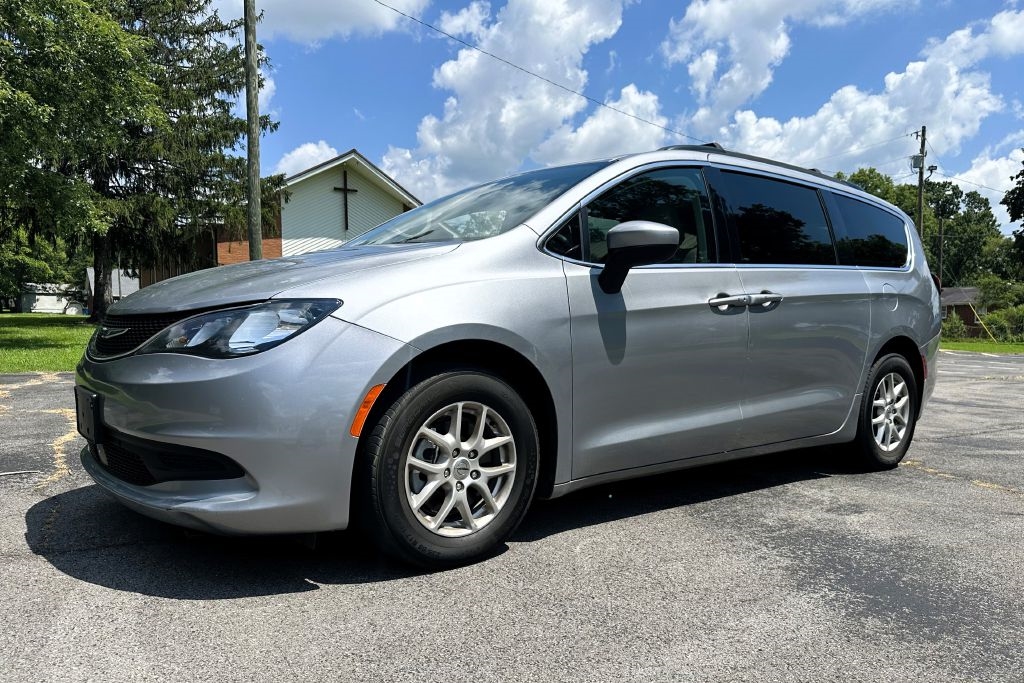 2021 Chrysler Voyager LXI
