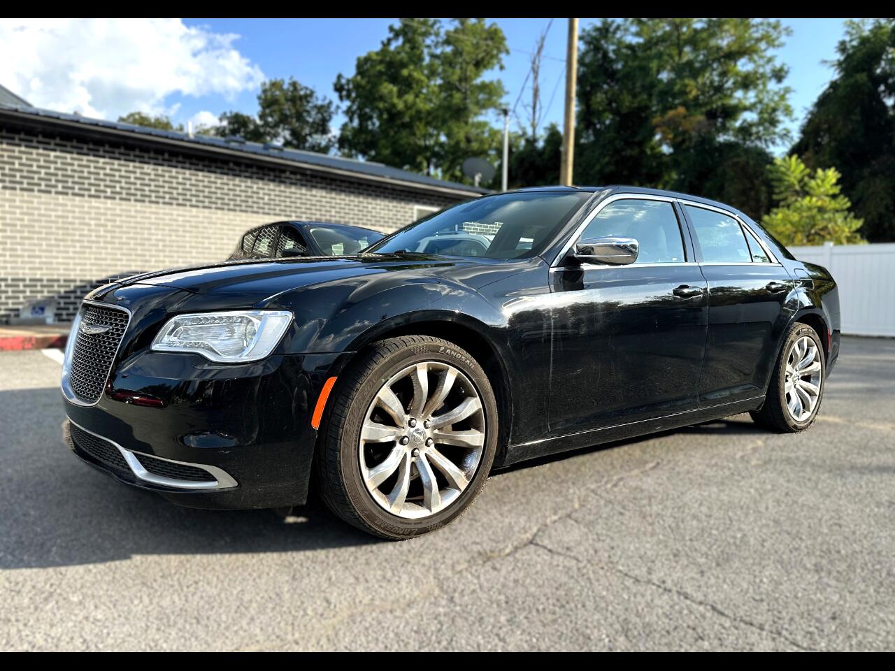 2018 Chrysler 300 Touring