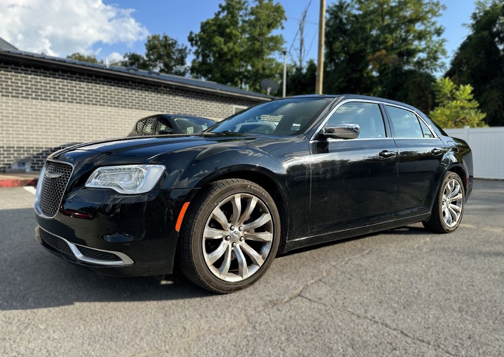 2018 Chrysler 300 Touring