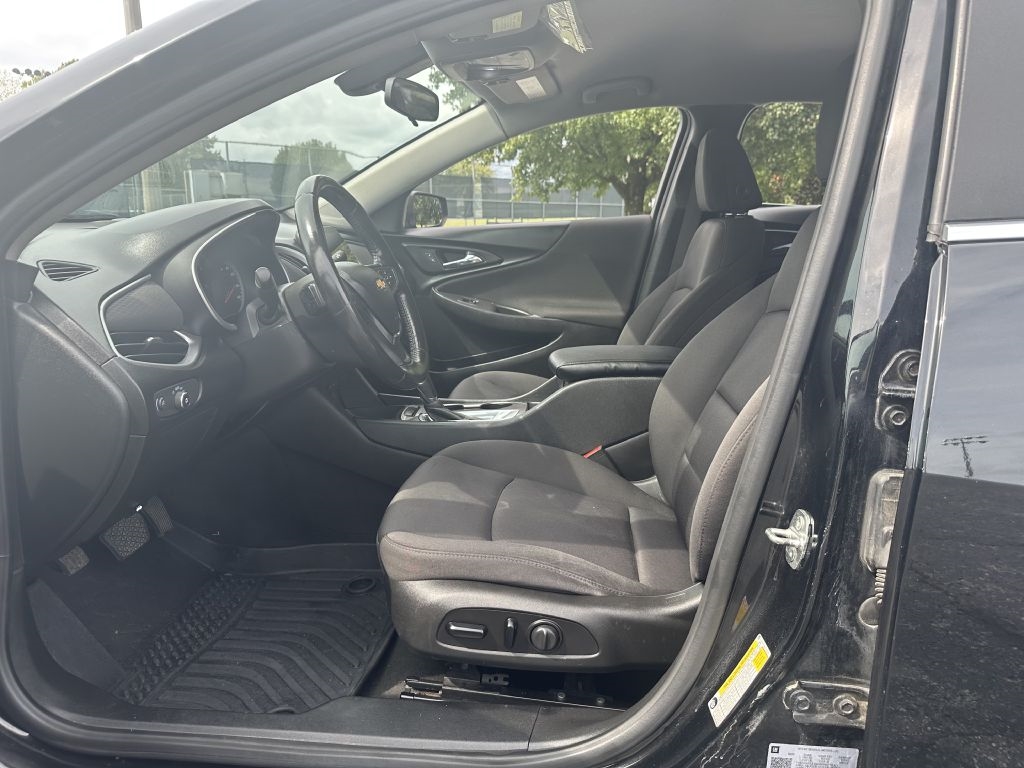 Chevrolet Malibu  2020