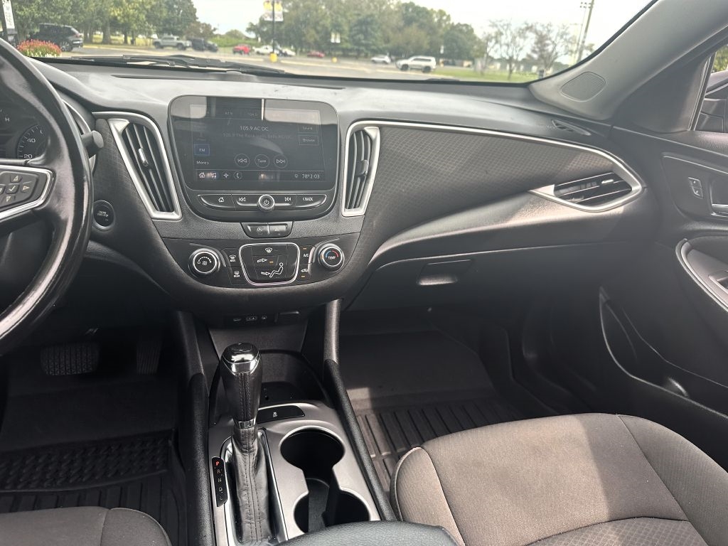 Chevrolet Malibu  2020