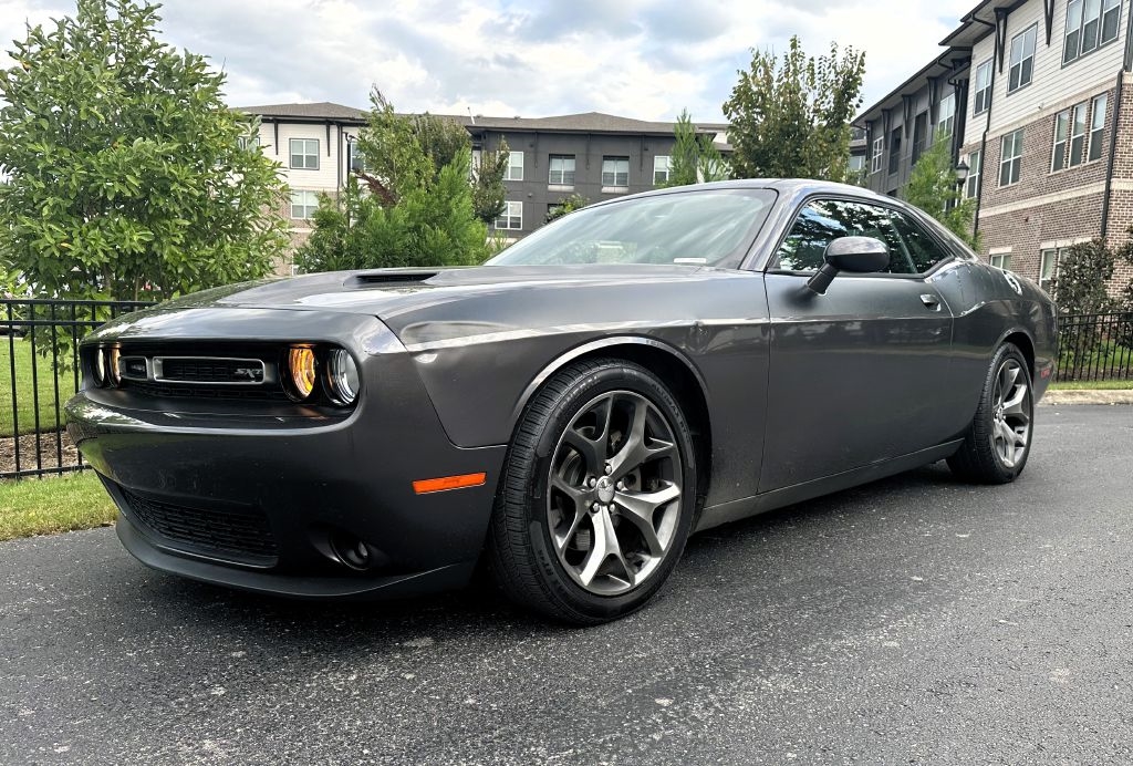 2015 Dodge Challenger SXT PLUS