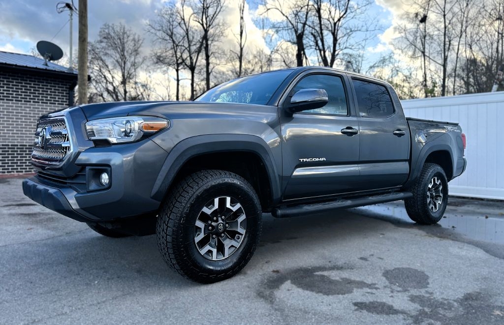 2016 Toyota Tacoma 