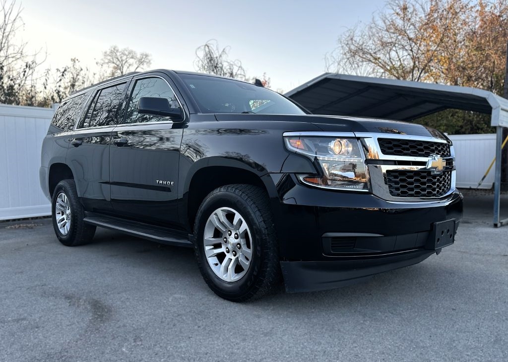 2018 Chevrolet Tahoe LT photo 4