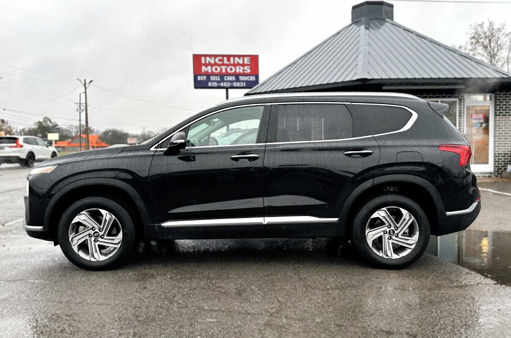 2023 Hyundai Santa Fe SEL Premium photo 2