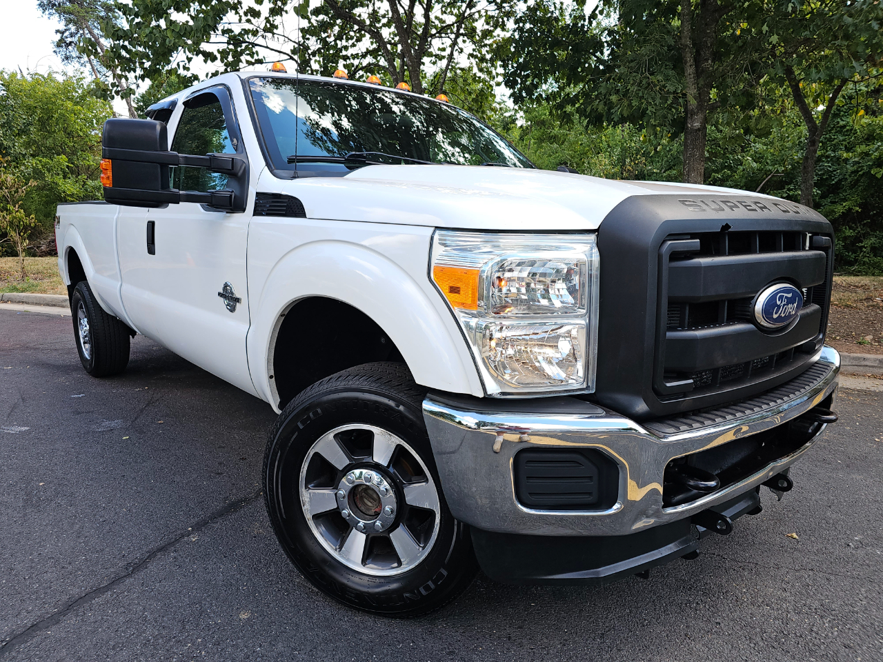 2011 Ford F-350 SD XL SuperCab Long Bed 4WD