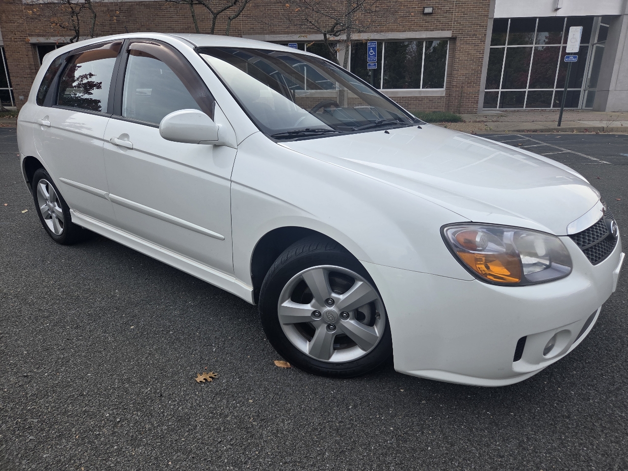 2007 Kia Spectra5 Base