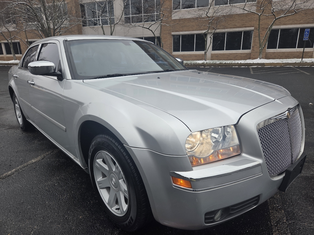 2005 Chrysler 300 Touring