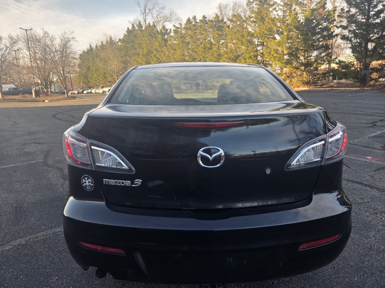 Mazda MAZDA3 i SV AT 4-Door 2013