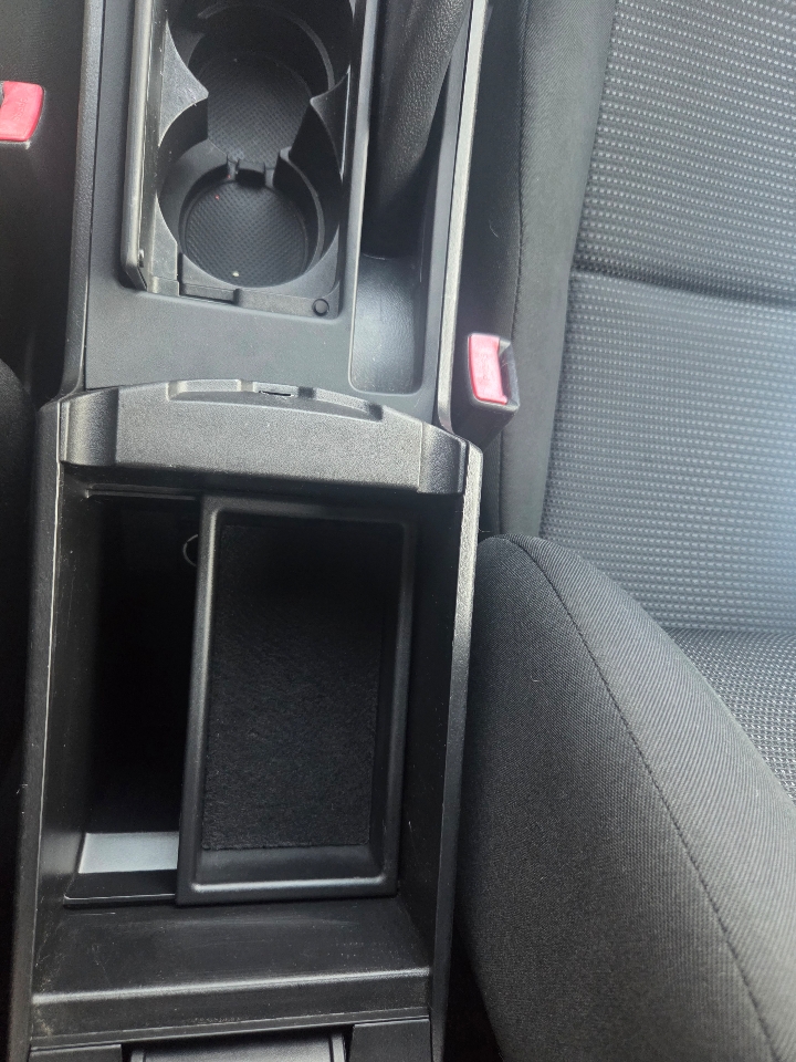 Mazda MAZDA3 i SV AT 4-Door 2013