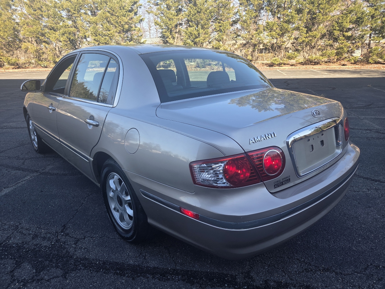 Kia Amanti Sedan 2004