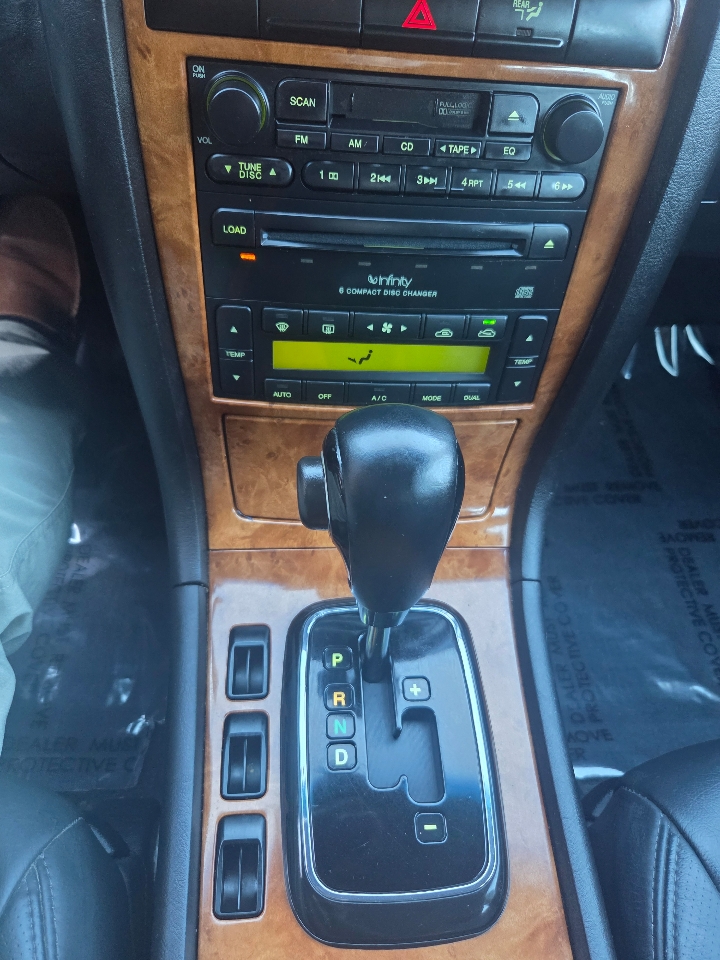 Kia Amanti Sedan 2004