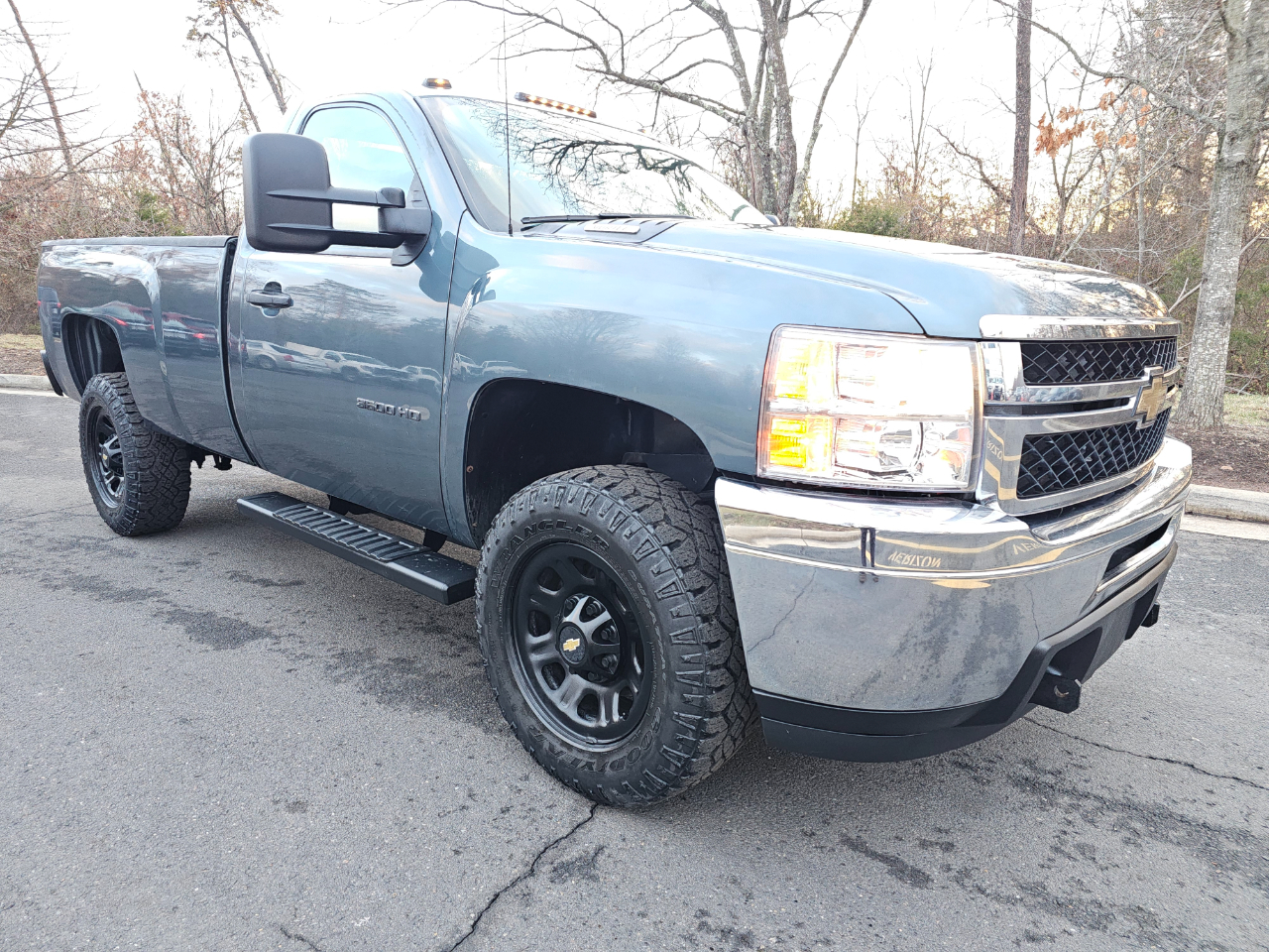 Chevrolet Silverado 3500HD Work Truck Long Box 4WD 2011