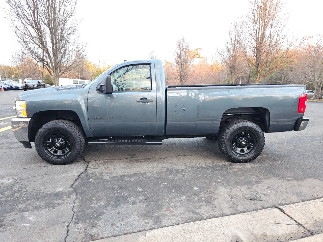 Chevrolet Silverado 3500HD Work Truck Long Box 4WD 2011