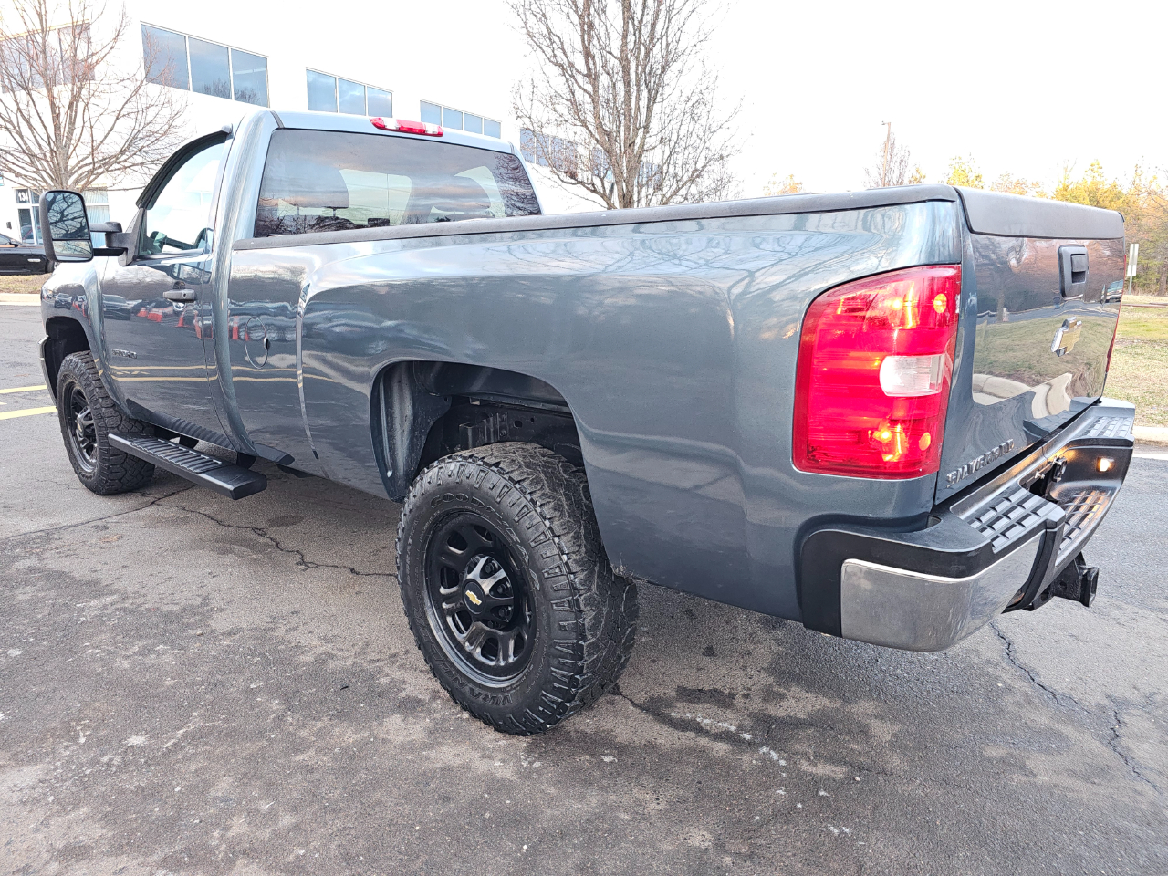 Chevrolet Silverado 3500HD Work Truck Long Box 4WD 2011